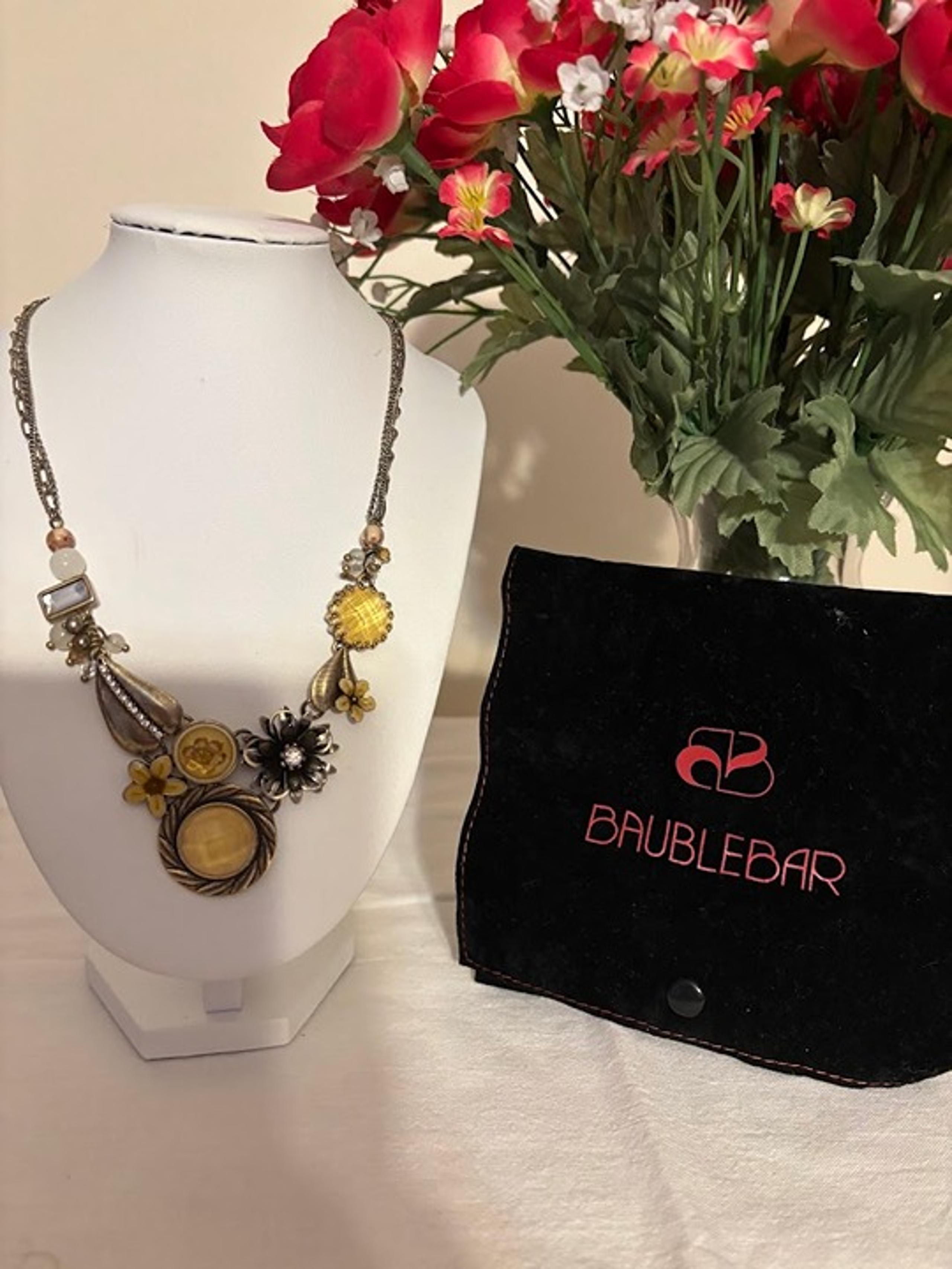 Anthropologie Silver Tone Necklace (17") with Baublebar Pouch for any occasion