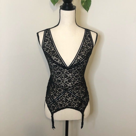 Victoria’s Secret Floral Lace Lingerie S