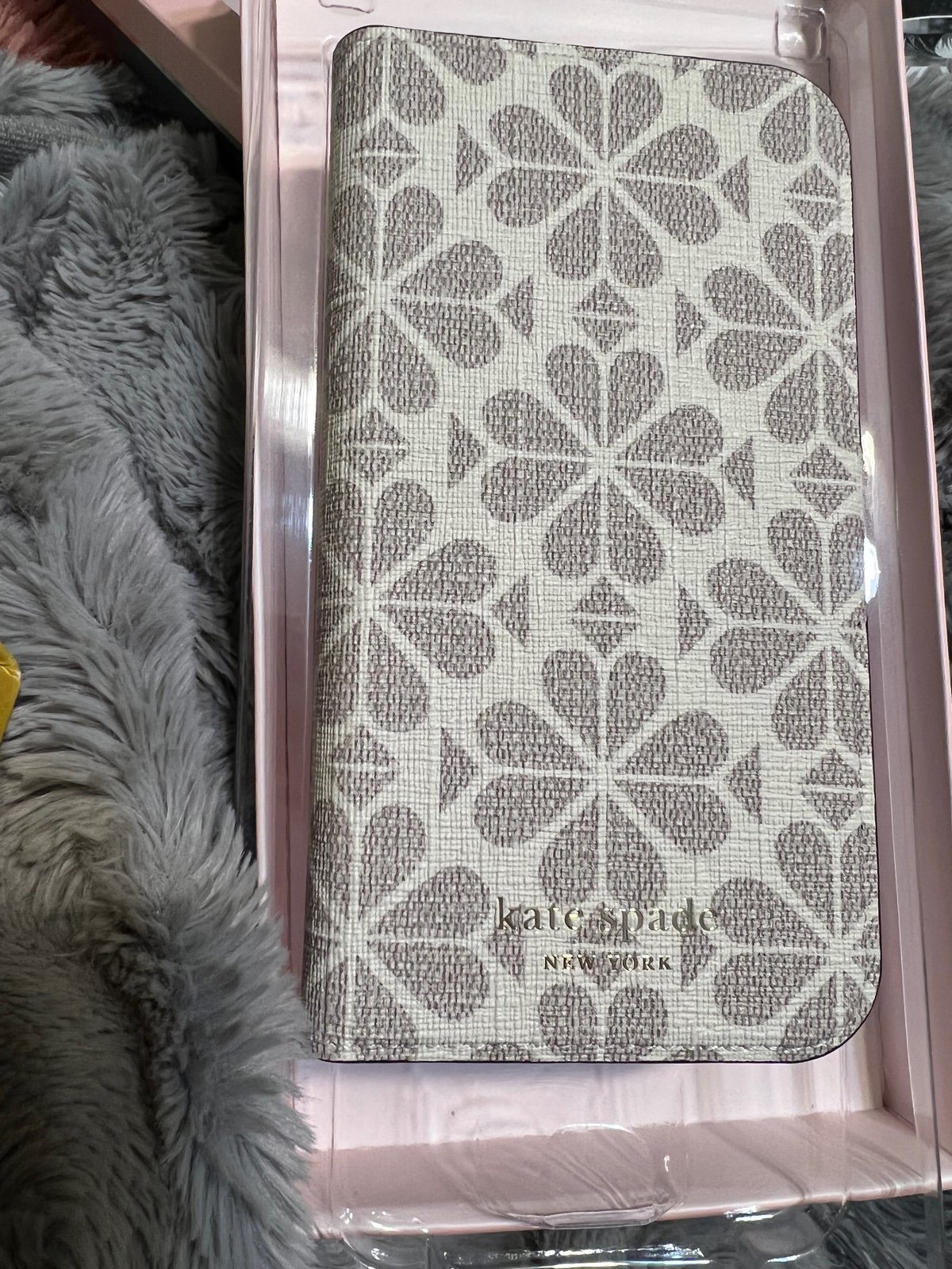 Kate Spade flower iPhone 12/12 Pro magnetic wrap folio case
