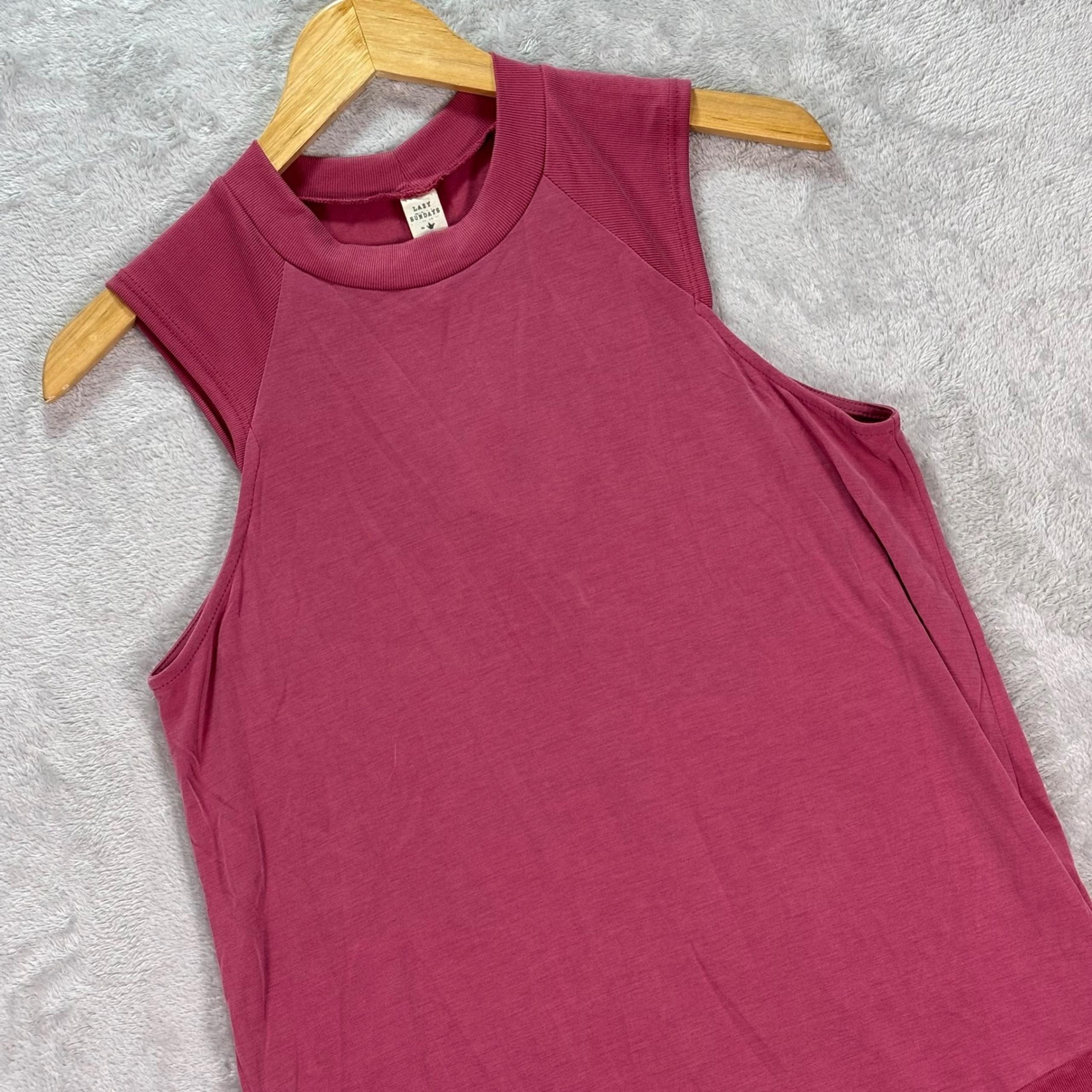 Lazy Sundays Women's Sleeveless Layered Hem Tank Top Size Small NWT Summer