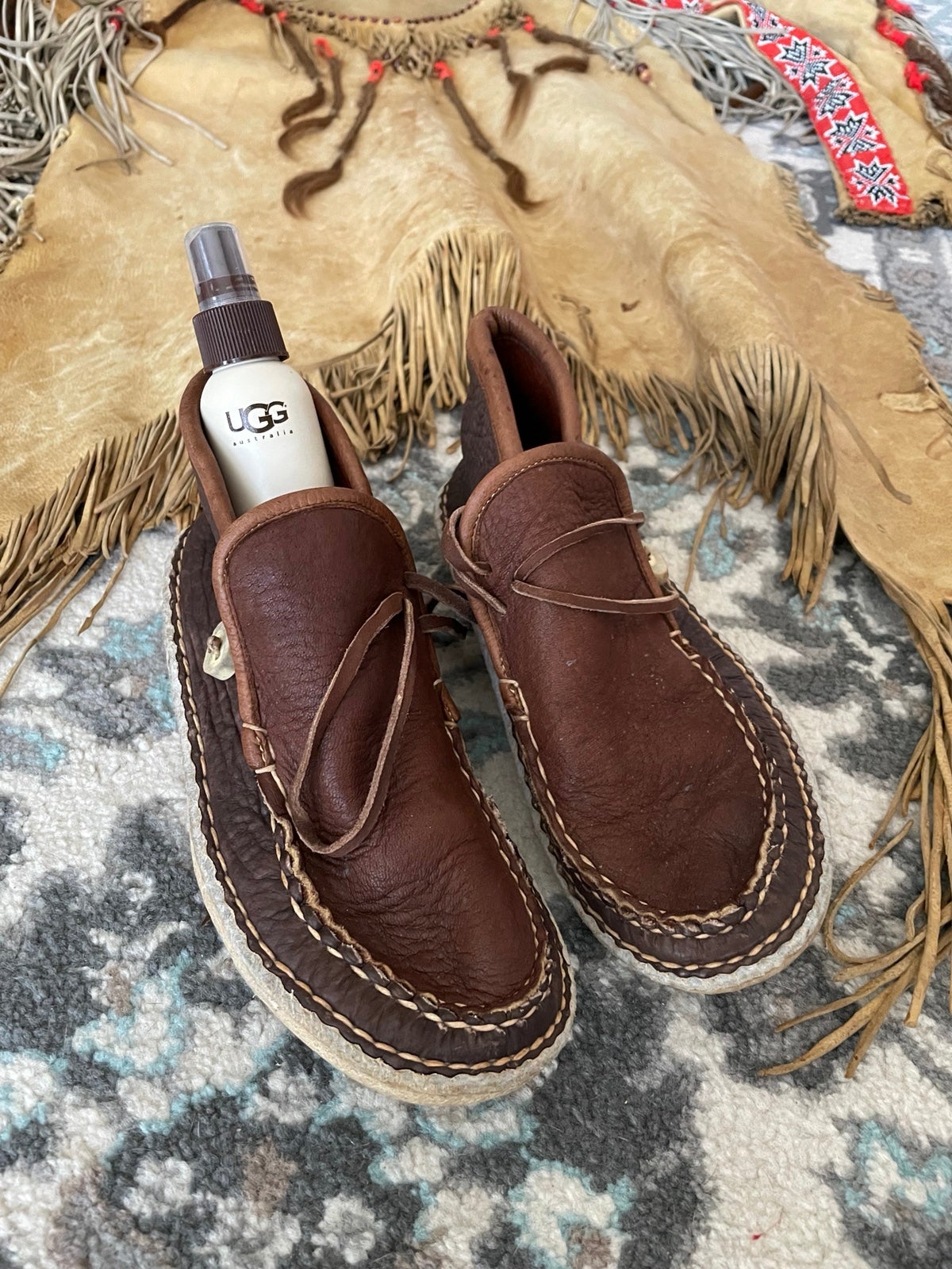 Ugg inspired leather unisex moccasins ankle boots shoes ladies size 7