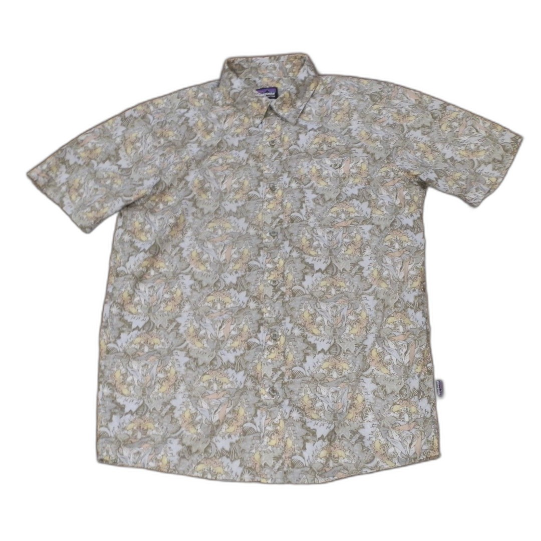 Patagonia Organic Cotton Men's Button-Down Shirt Size Small