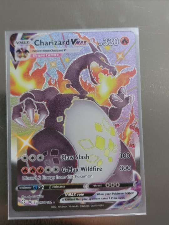 Pokemon Charizard VMAX