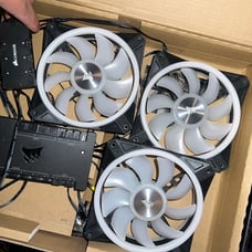 6 Corsair Ql120 Fans + Commander Pro + 2 Node