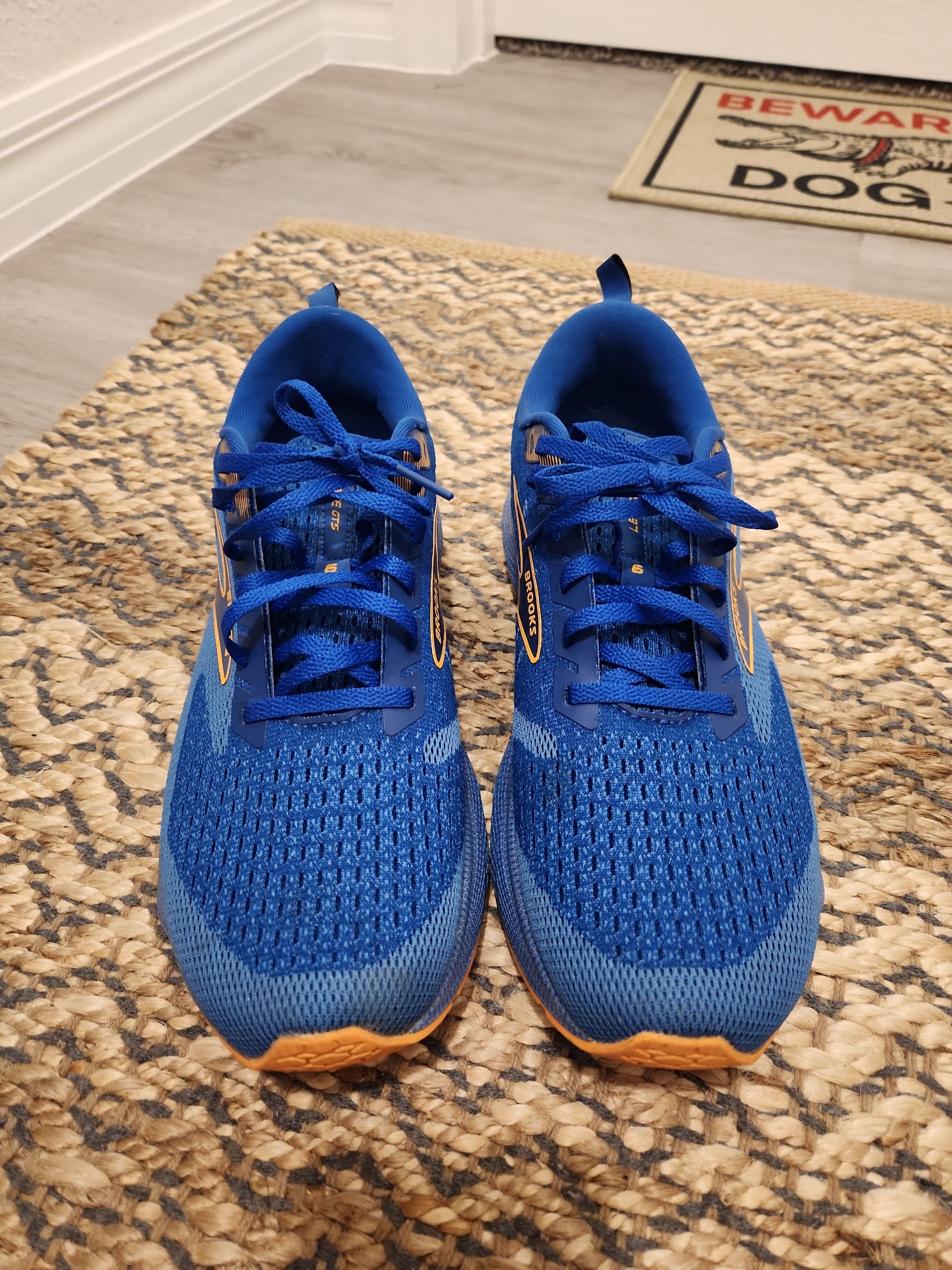 Brooks Levitate GTS Blue Orange Long Distance Run Shoes Mens 10M.