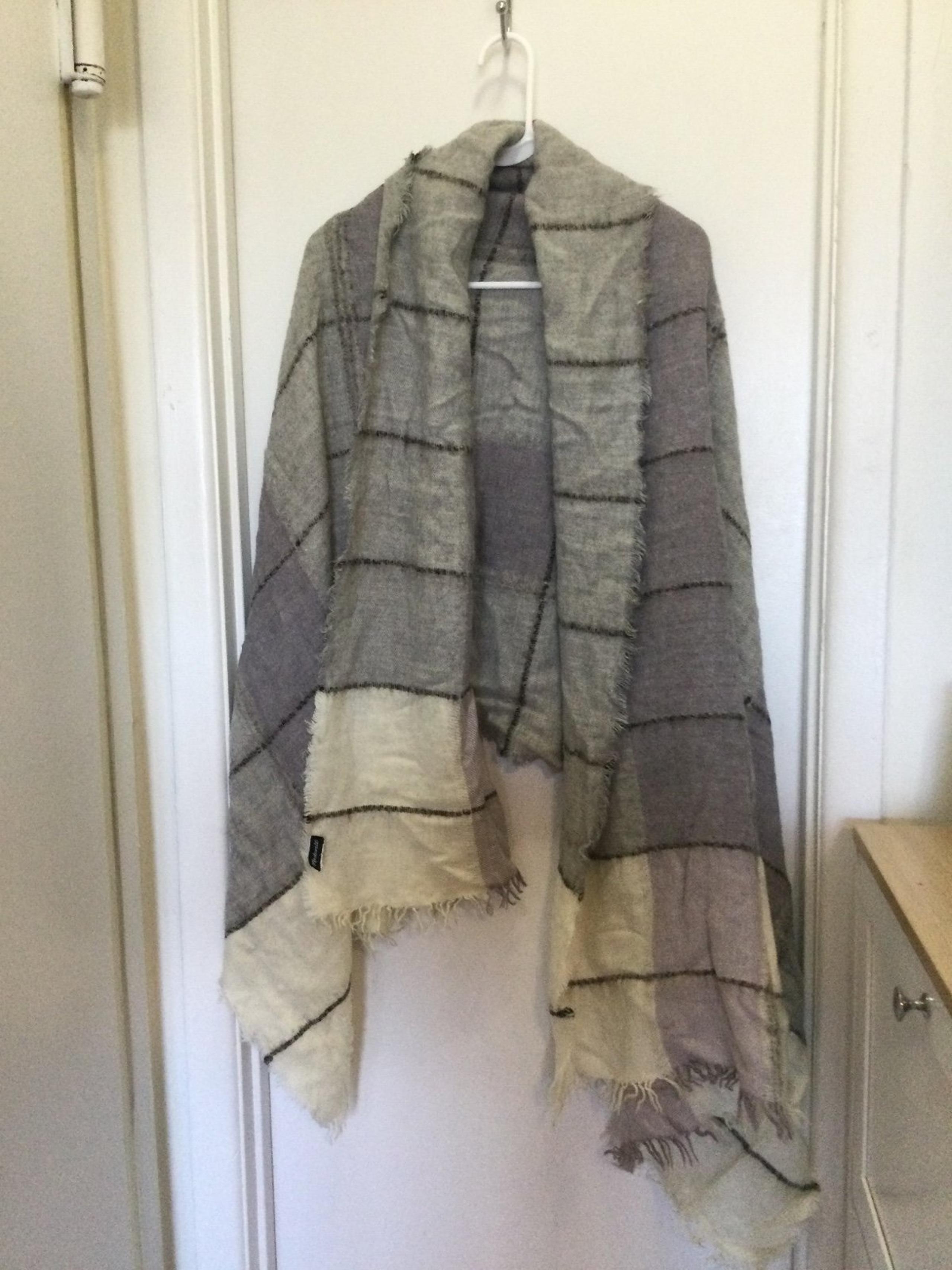 Madewell purple/gray scarf