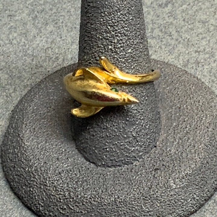 Dolphin Wraparound Ring Size 7 Gold With Green Rhinestone Eyes Vintage Retro