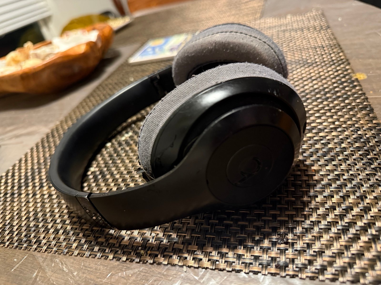 Beats work good unisex