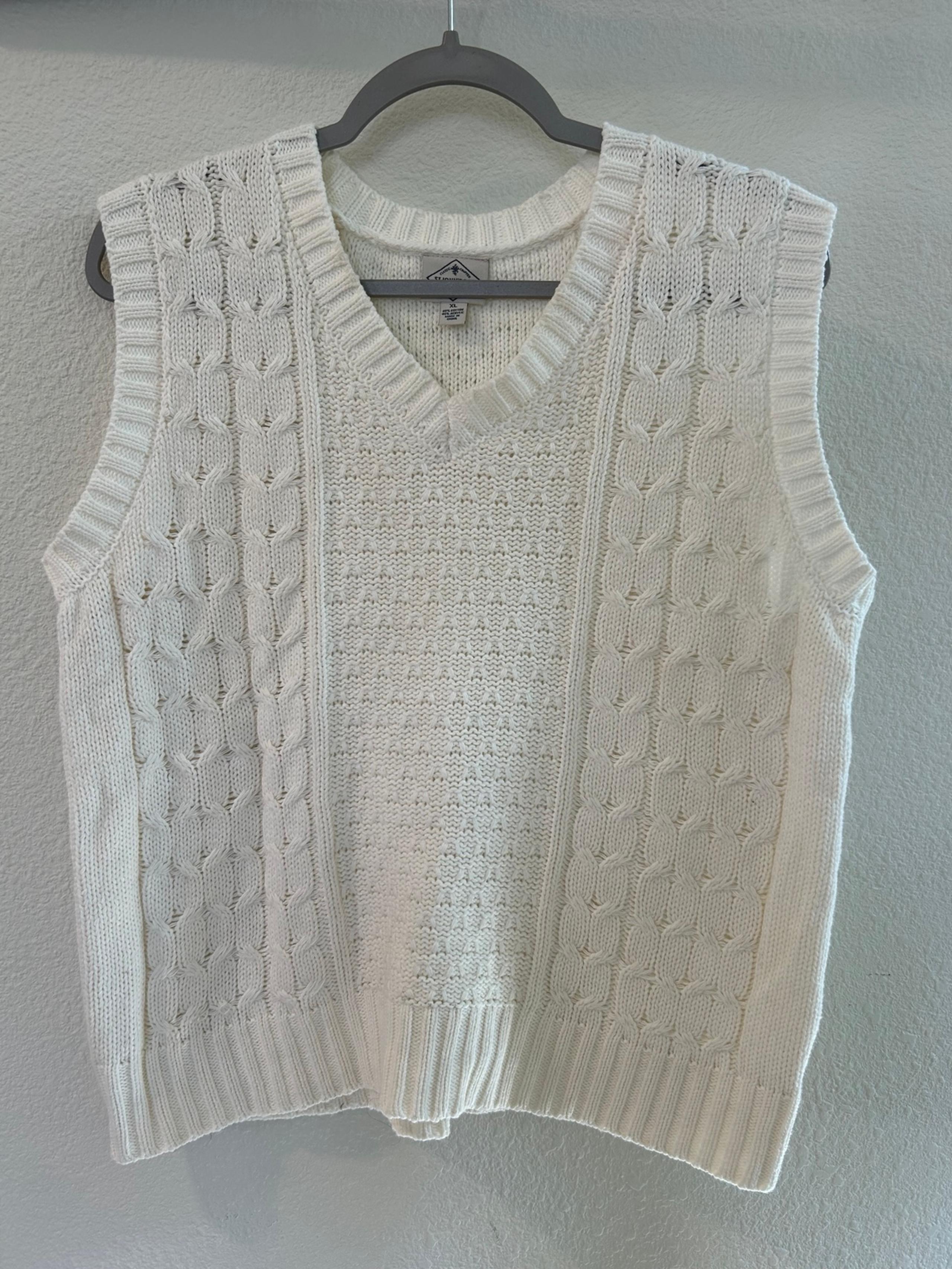 St Johns Bay Vest Women’s Sz XL Ivory Cable Knit V-Neck