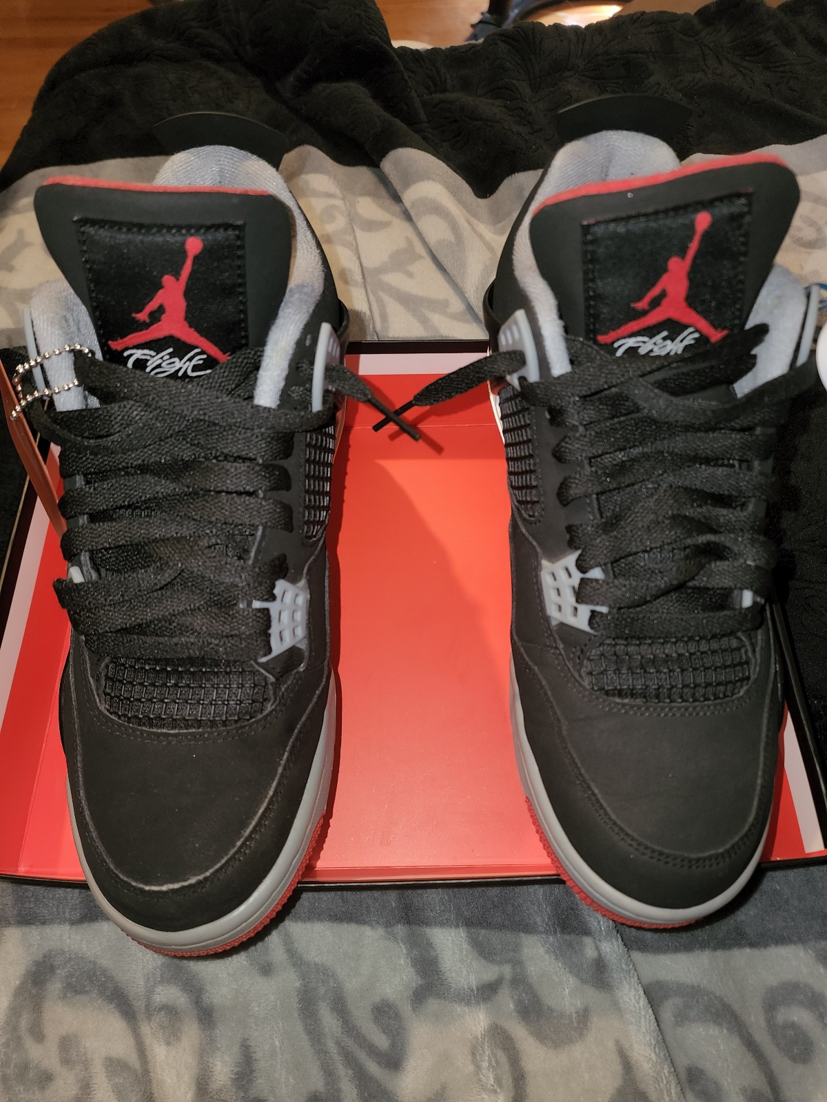 Air Jordan 4 retro bred 2019 size 9
