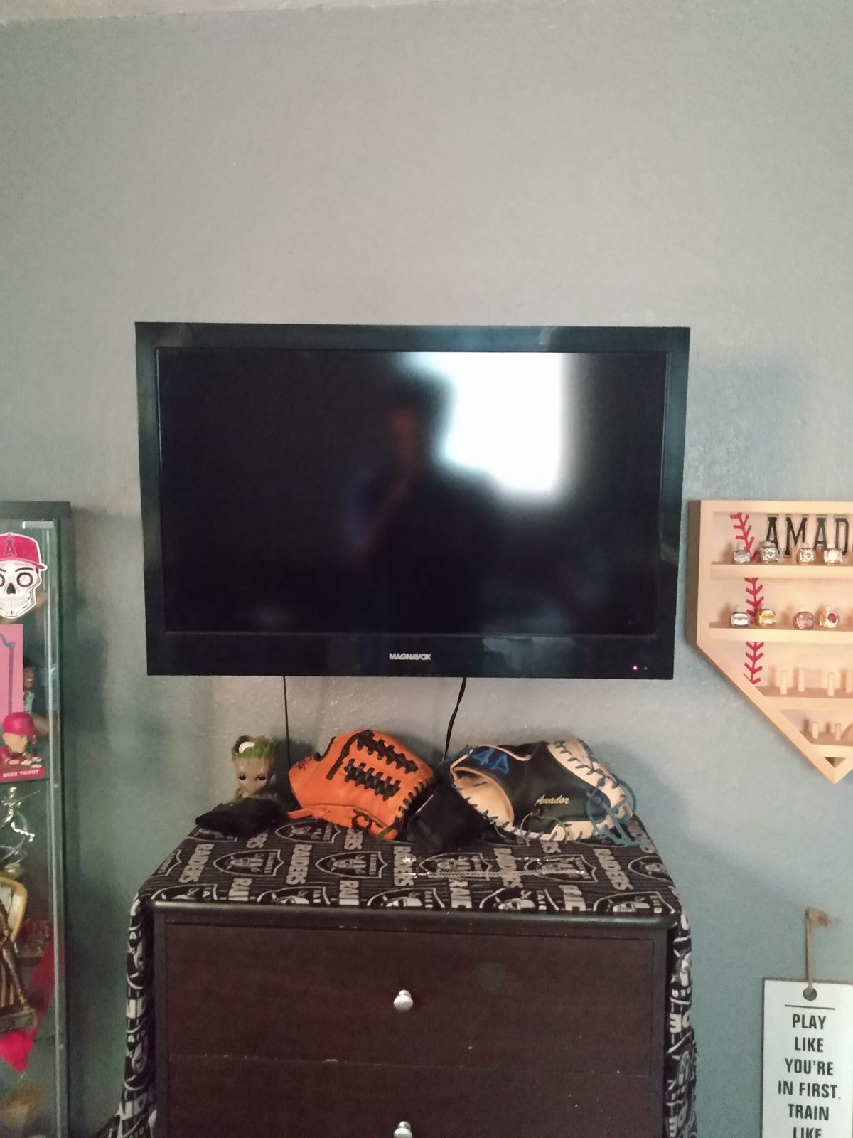 tv wall mounting