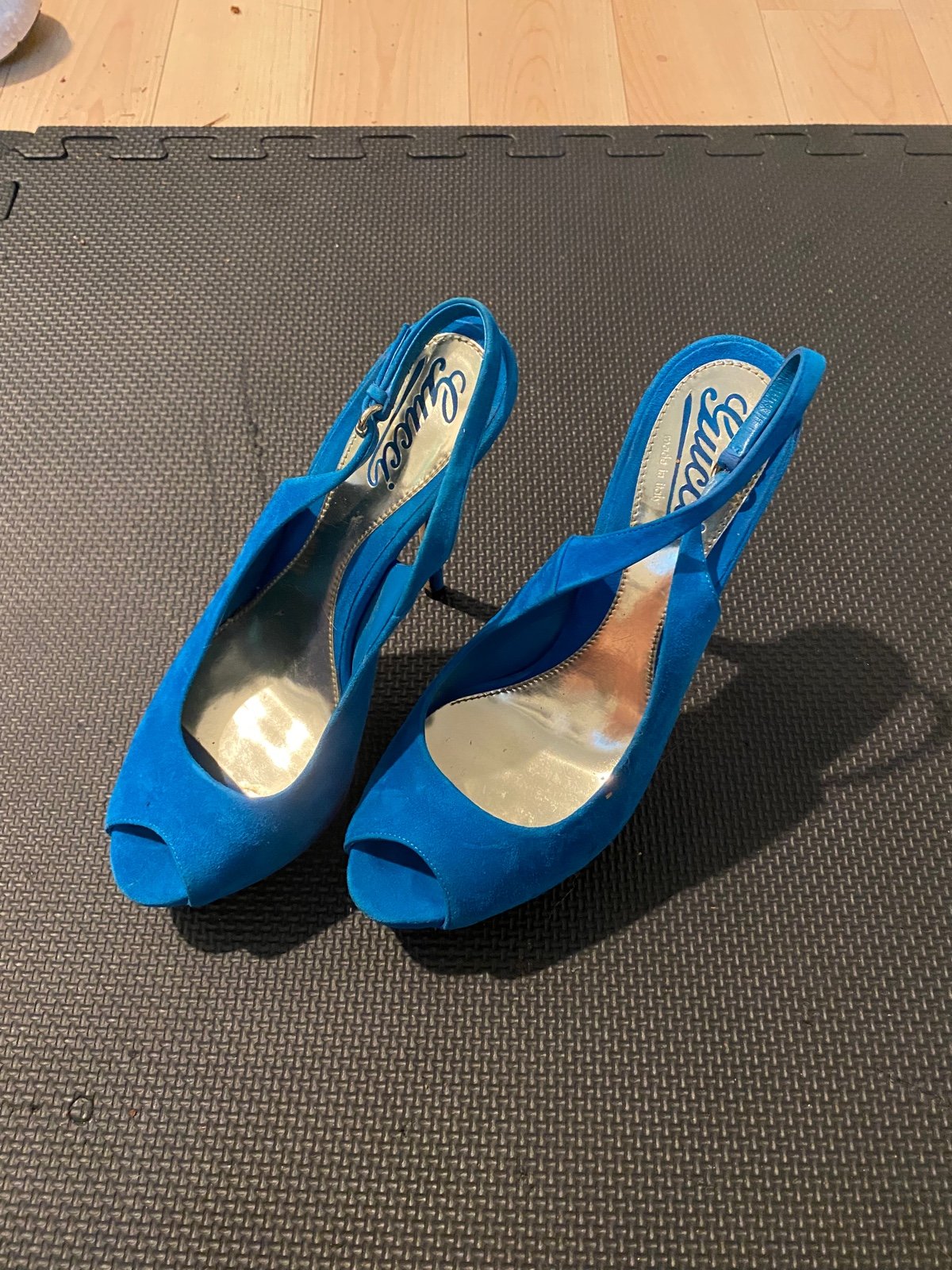 Gucci heels