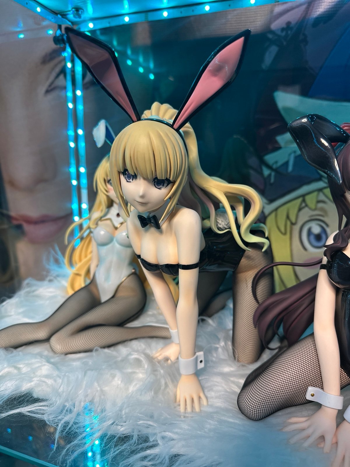 Kei Karuizawa Bunny Figure Freeing Authentic