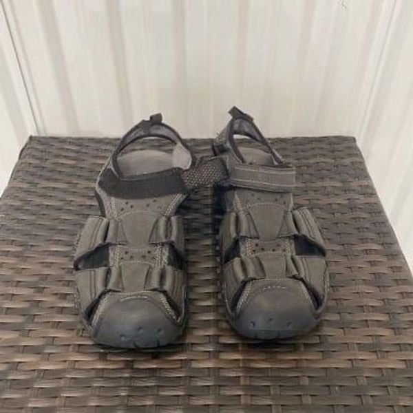 Crocs Men’s Size 11