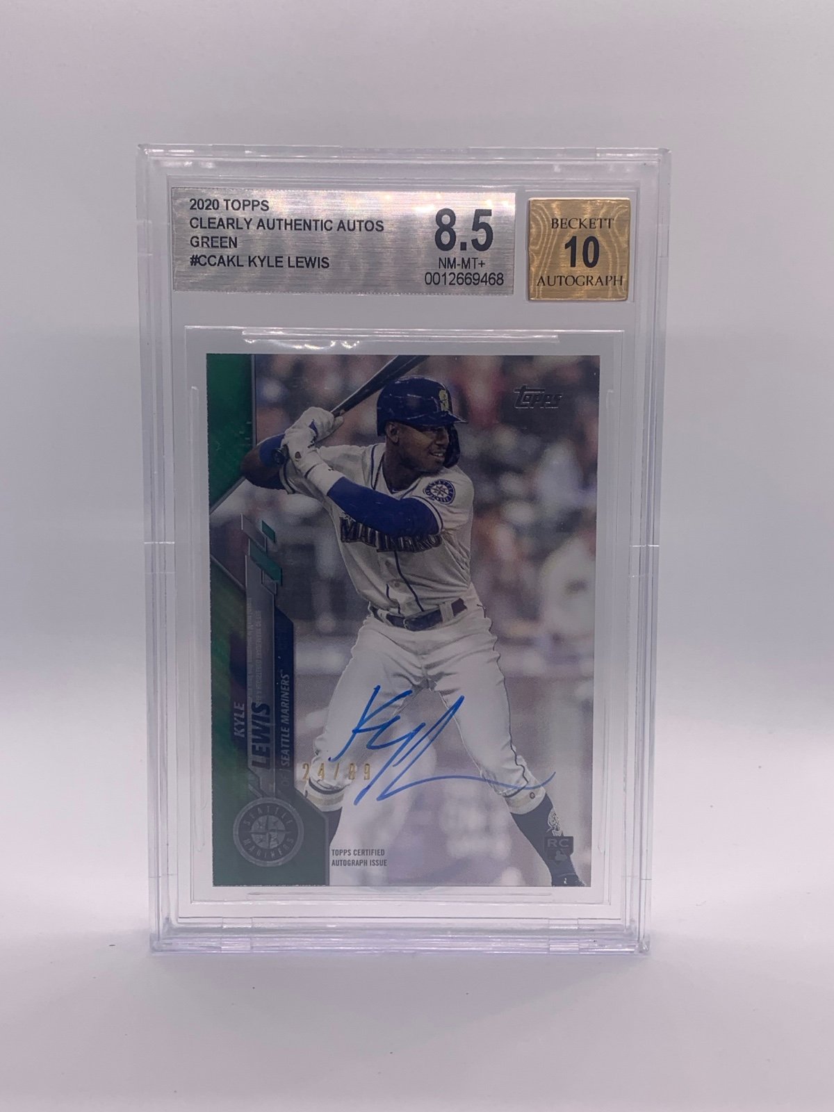 Kyle Lewis 2020 Topps Clearly Green Autograph BGS 8.5/10