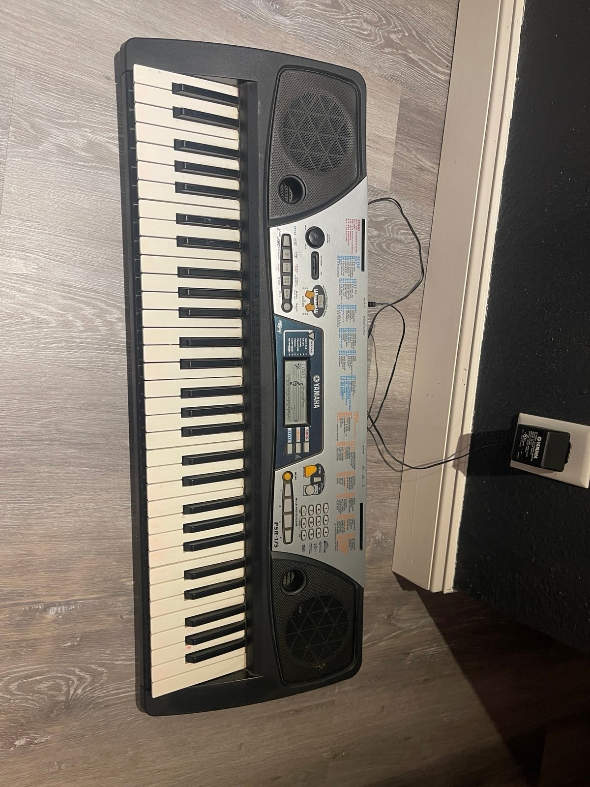 Yamaha Keyboard RSR-175
