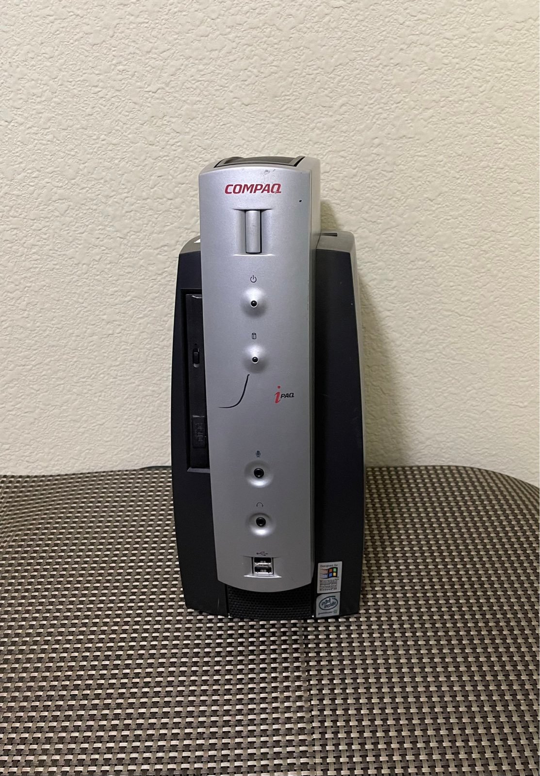 HP COMPAQ DESKTOP SYSTEM