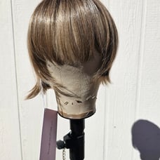 No Doubt Topper Hair Piece by Raquel Welch, shaded Cappuccino ss12/22