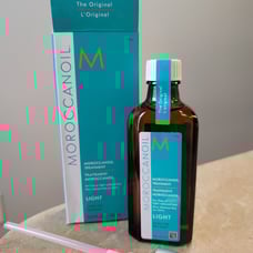Moroccanoil treatment light