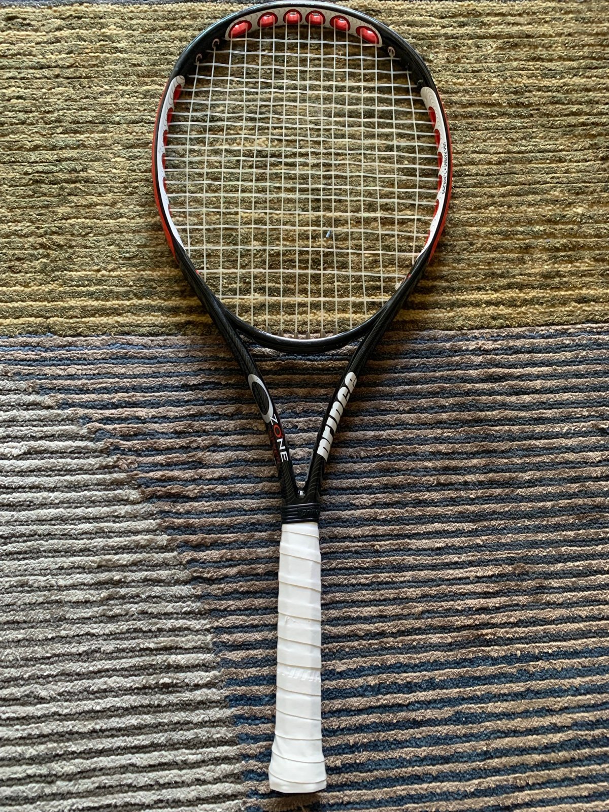Tennis tacket