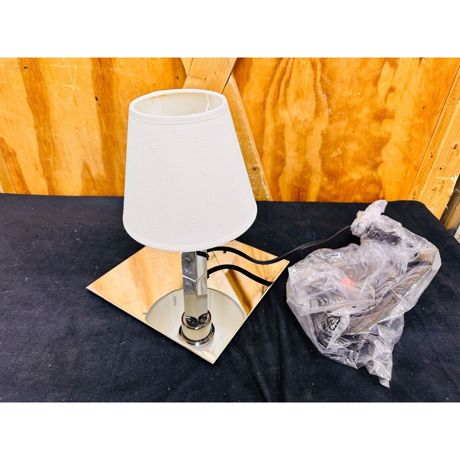 Contardi Quadra TA Small Table Lamp - Polished Chrome w/White Shade NEW Italy