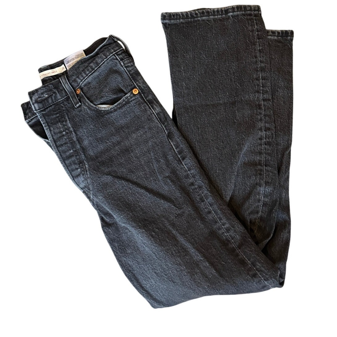 Levi's Big E Ribcage High Rise Straight Ankle Black Jeans. Size 26.