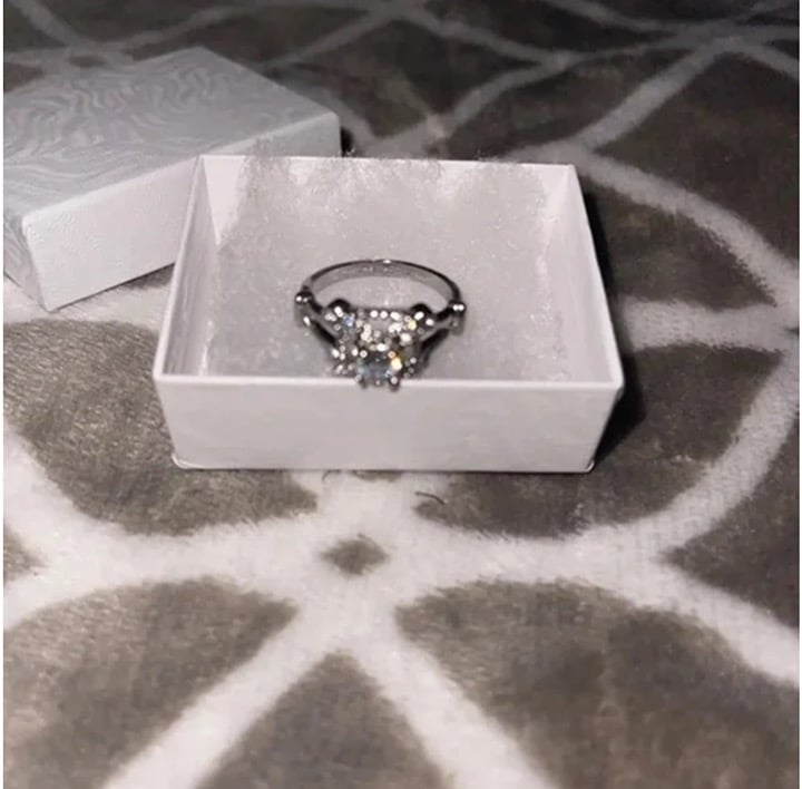 Jewel Scent Ring size 8