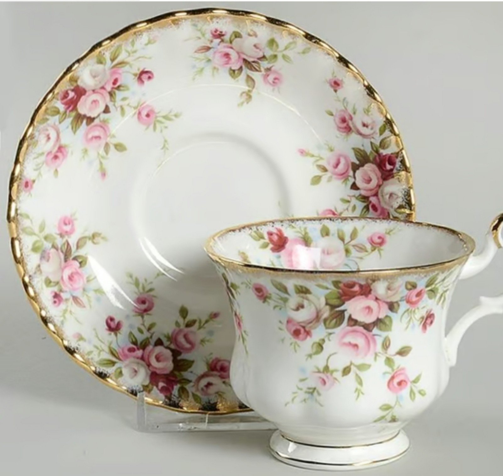 Royal Albert teacup and saucer bone china multicolor Cottage Garden England