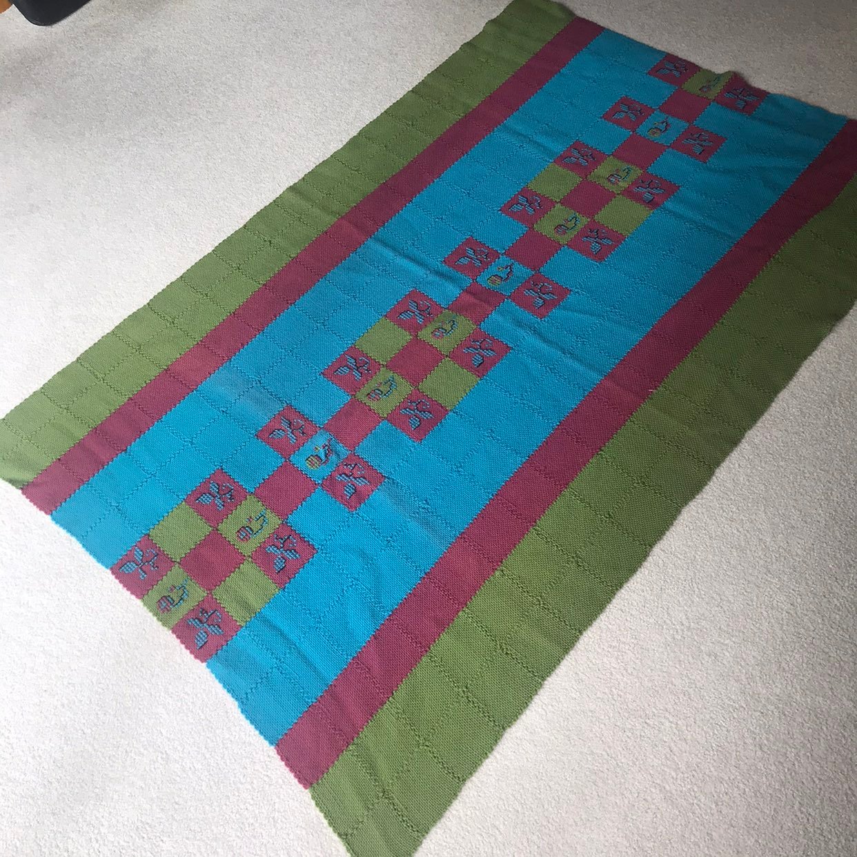 VINTAGE Handmade Large Wool Knit Blanket