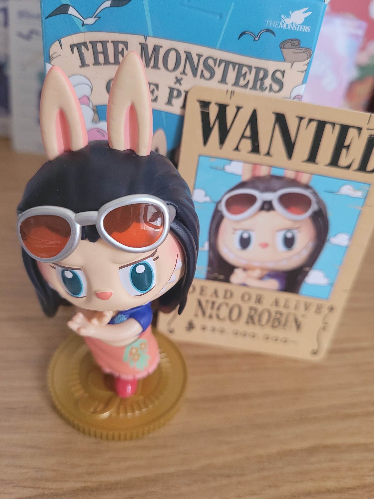Pop mart one piece Nico robin