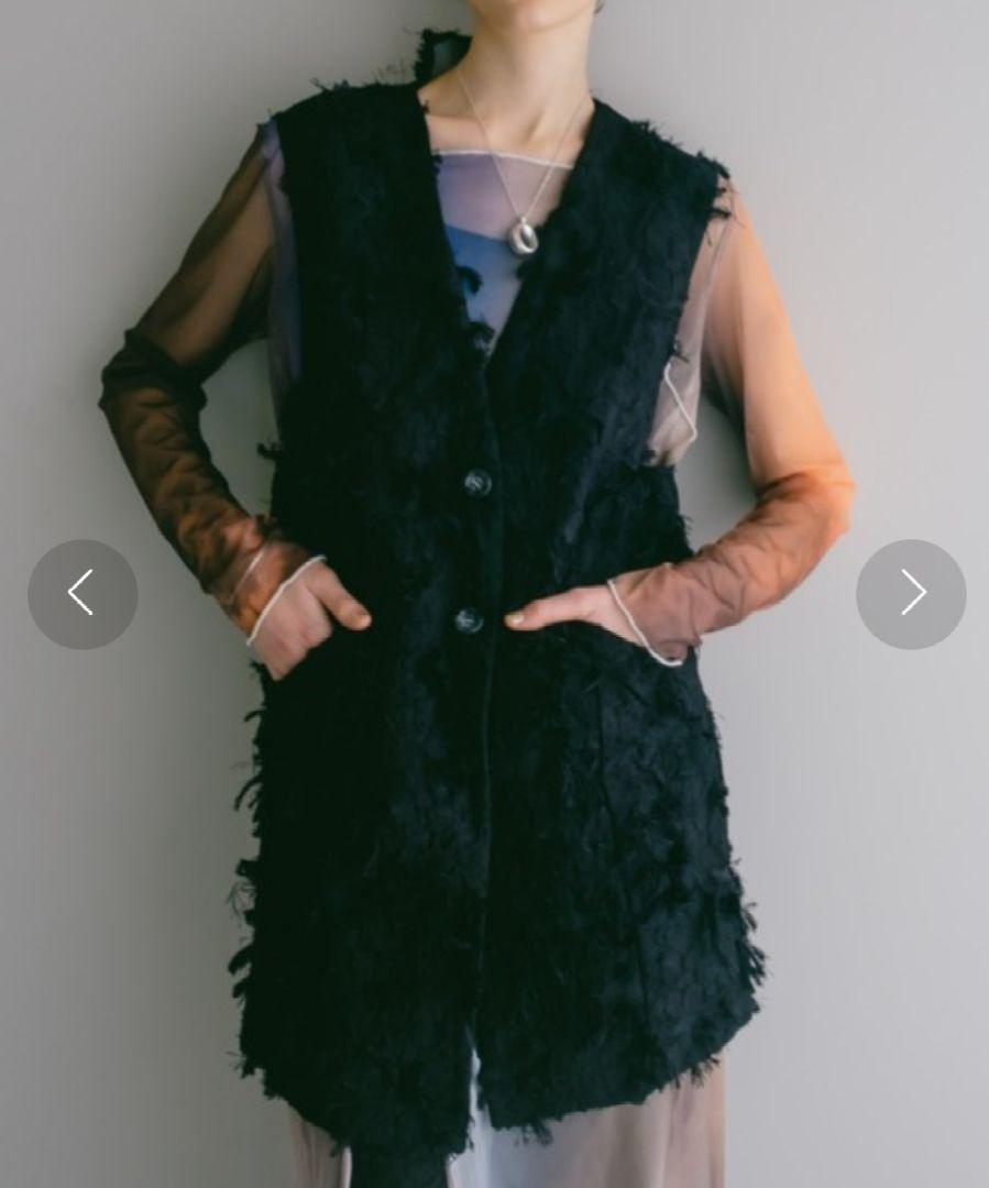 Sahara Cut Jacquard Vest by marte (マルテ)
