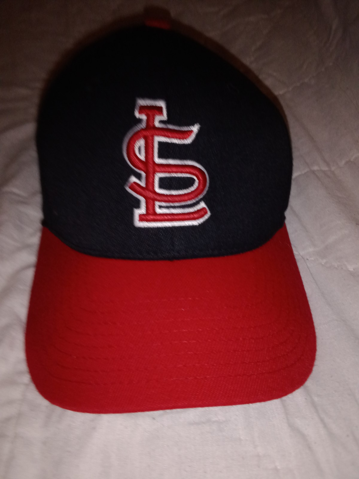 Vintage St. Louis Cardinals Hat New Old Stock Size Med-Lg Flexfit