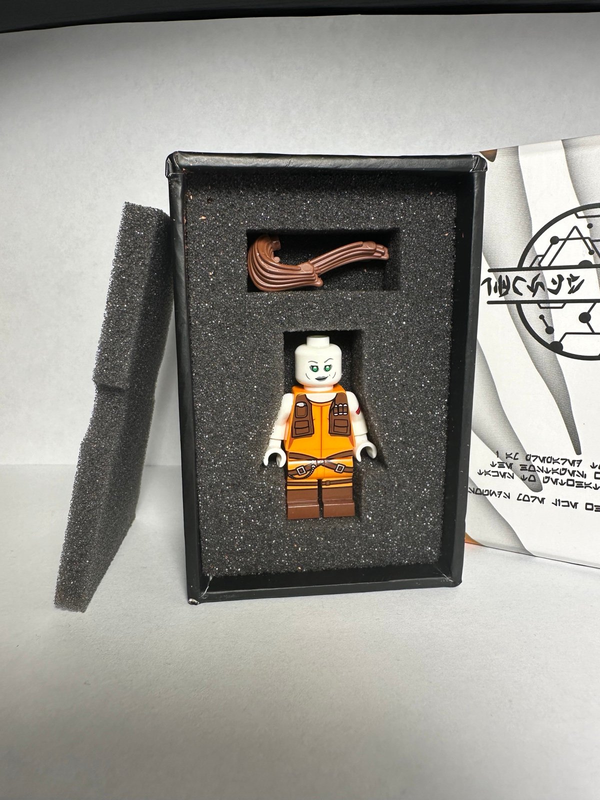 LEGO Star Wars GCC Ransom Menace Aurra Sing Minifigure MaydayFigs