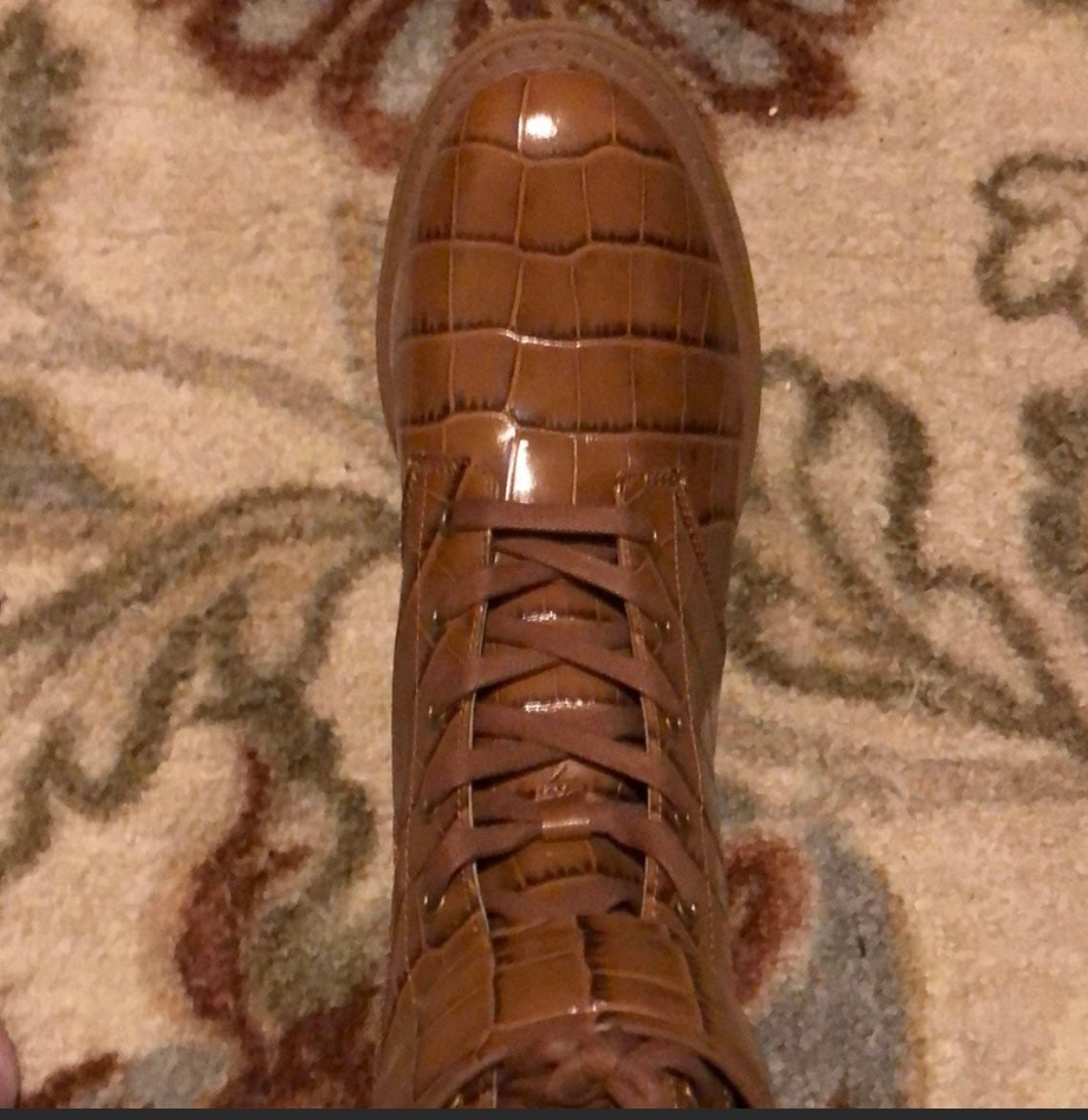 Nib Micheal kors croc design boots