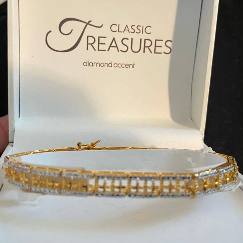 Two Tone Diamond Accent Bracelet 18K Gold Plated NIB Classic Treasures