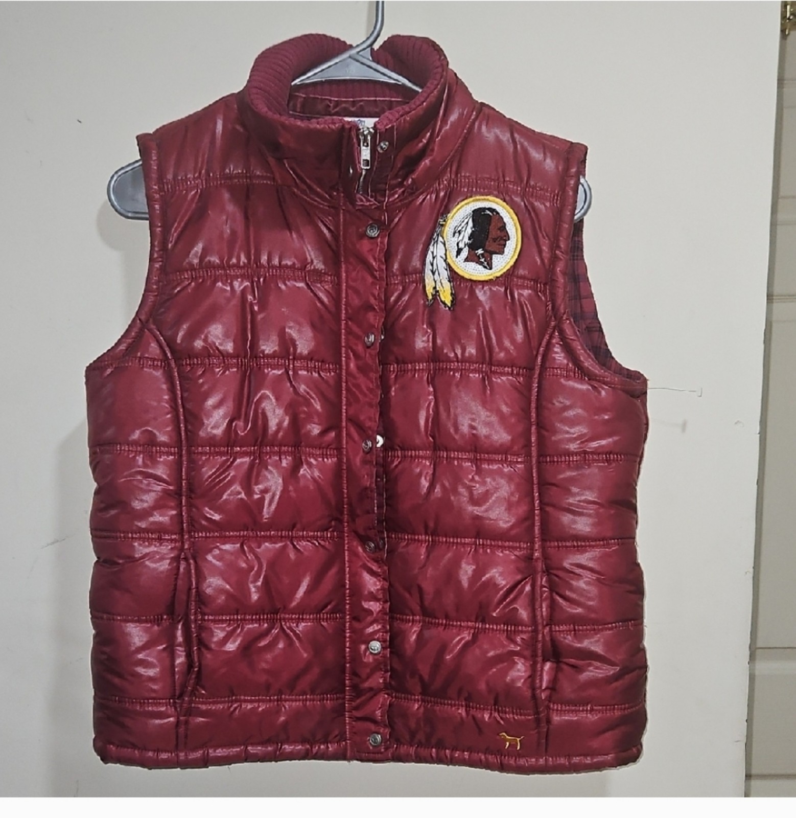 Red skin puff Vest size M