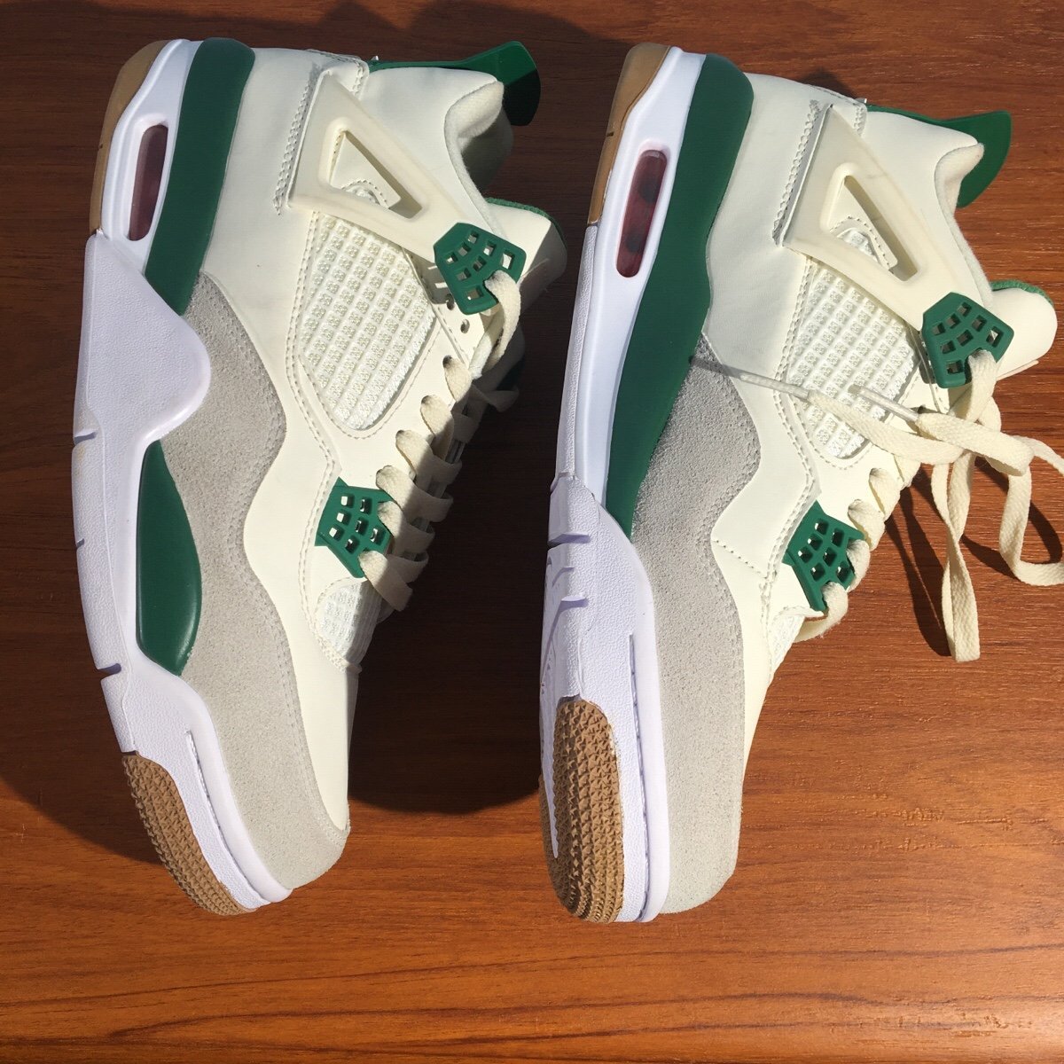 Nike Air Jordan 4 retro green pine