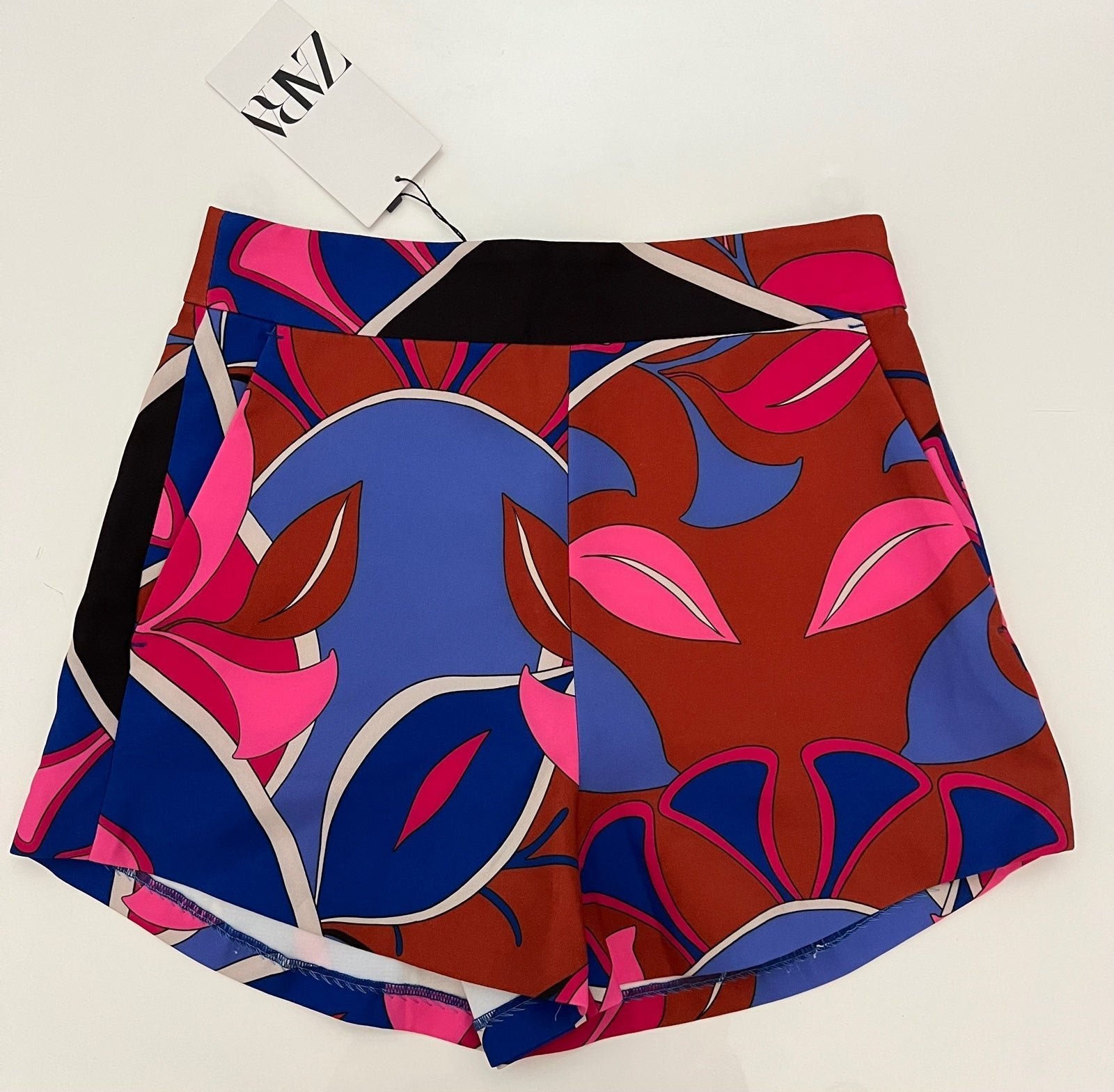Zara HIGH WAISTED PRINTED SHORTS