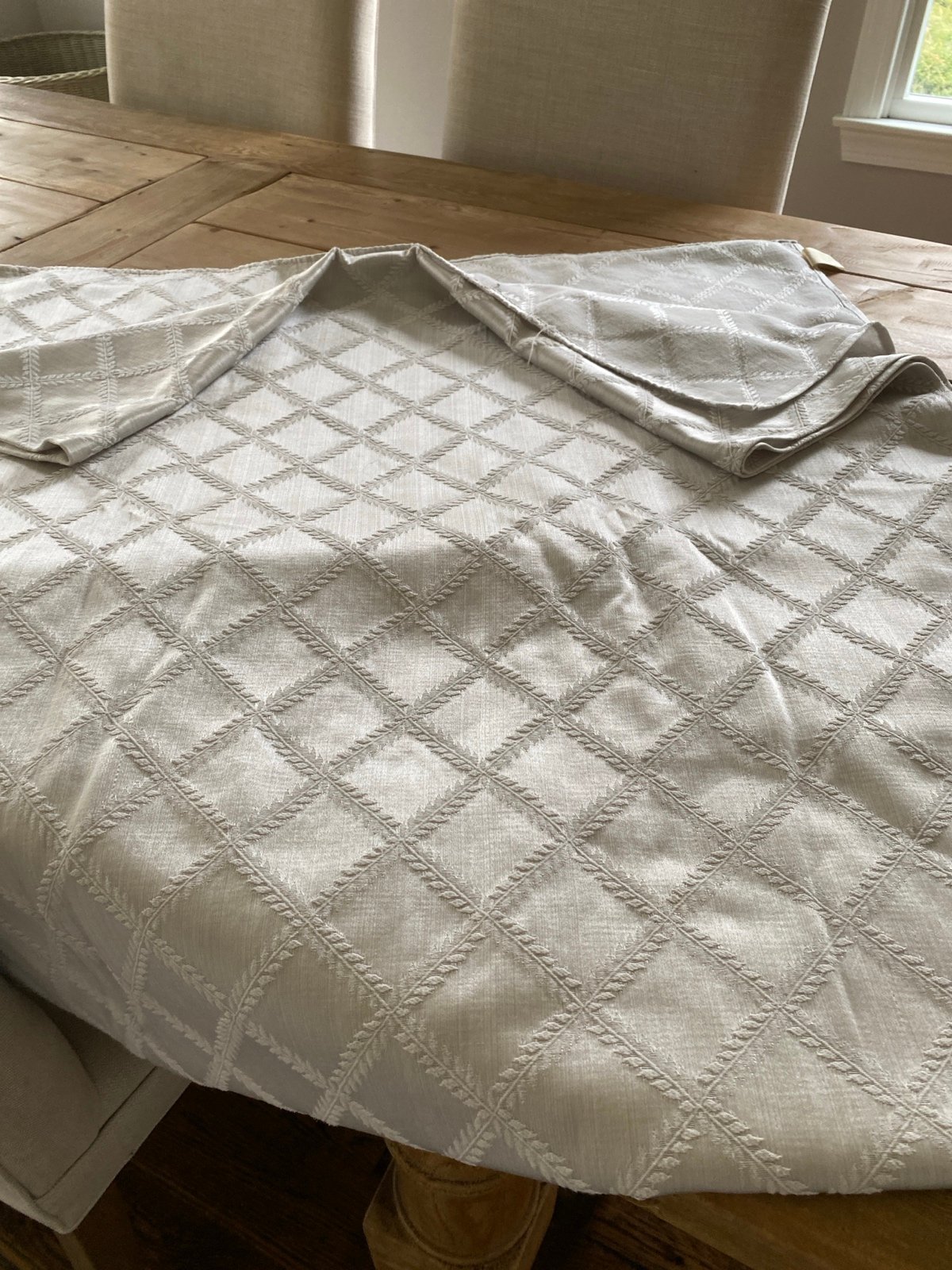 tablecloth