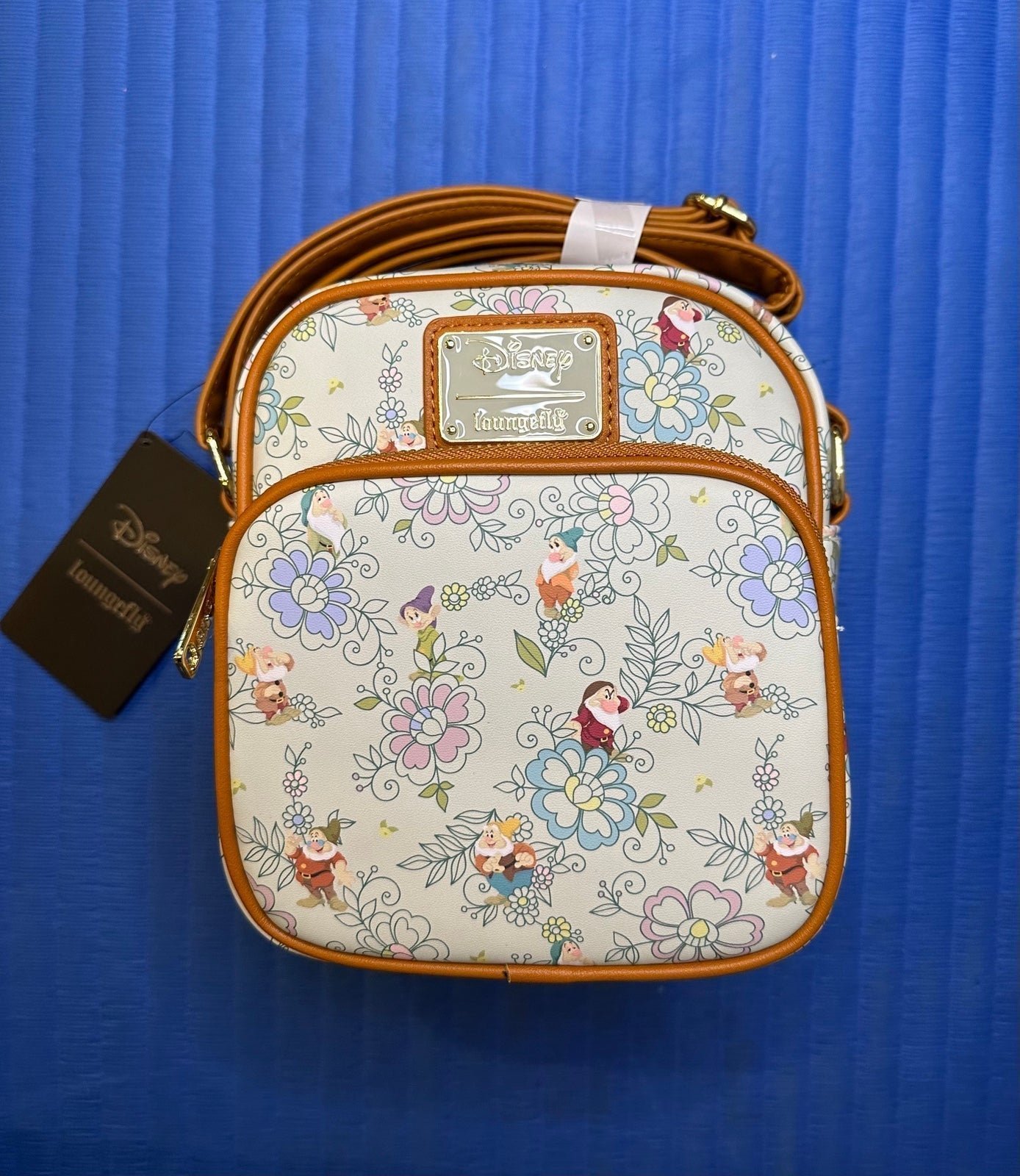 Loungefly Disney Snow White Dwarfs Crossbody - NWTs