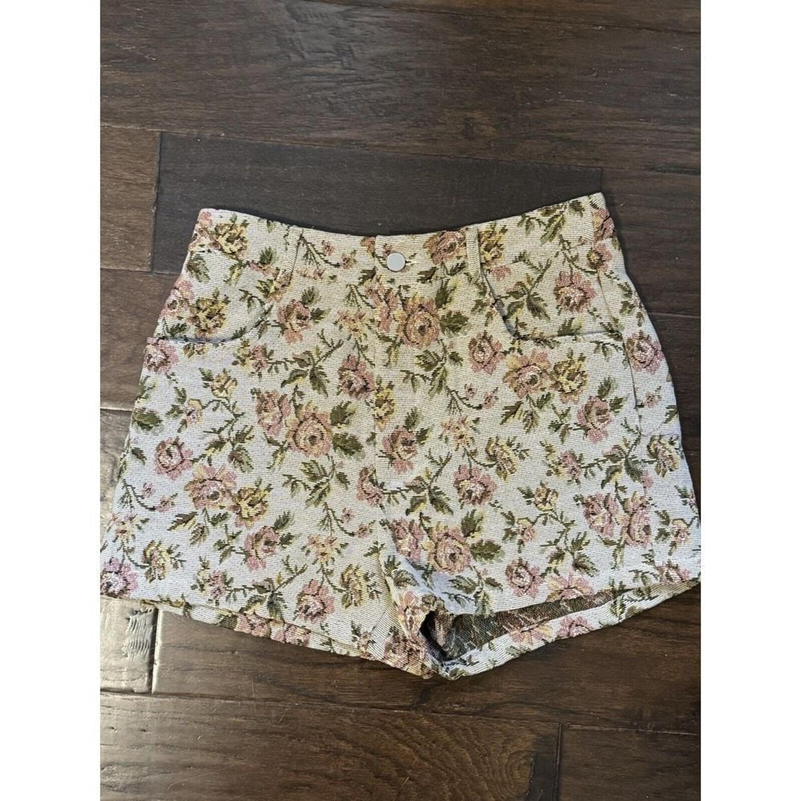SHEIN Shorts Womens 6  Floral  Tapestry All Over Print Cottage Boho Prairie