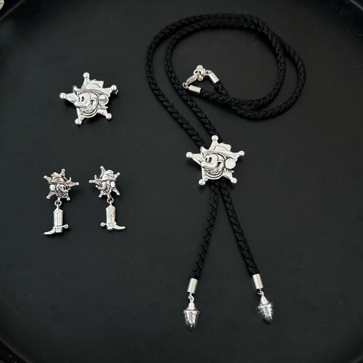 Vintage Disney Napier Silver Mickey Mouse Western Boot Jewelry Set 1980's?