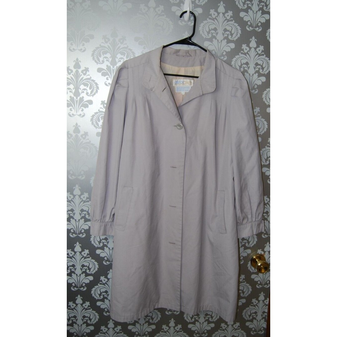 Astor One Raincoat Womens Size 12 Rain Coat Grey Pleated Vintage