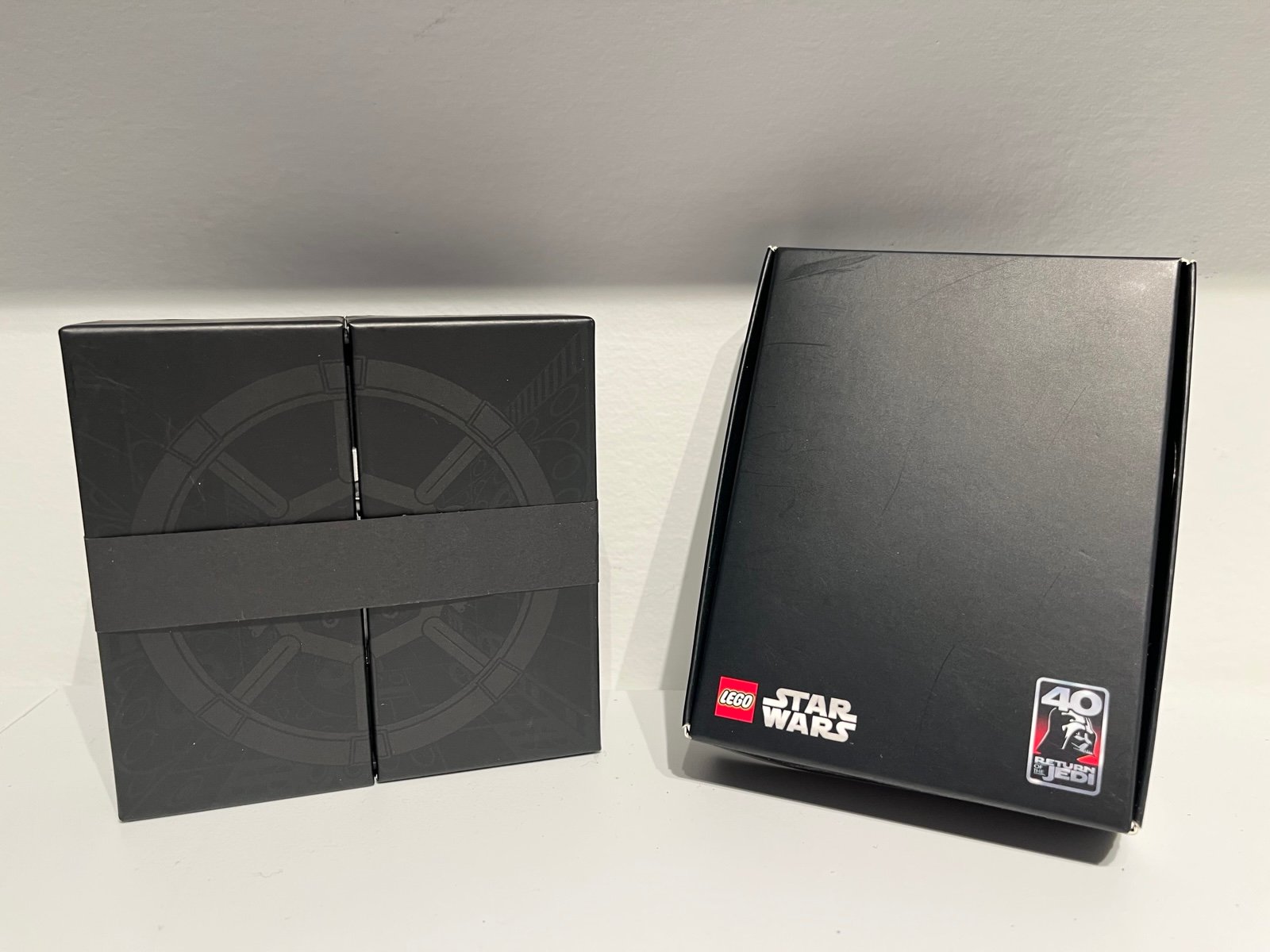 2023 & 2024 Lego Star Wars may the 4th exclusive coins x2