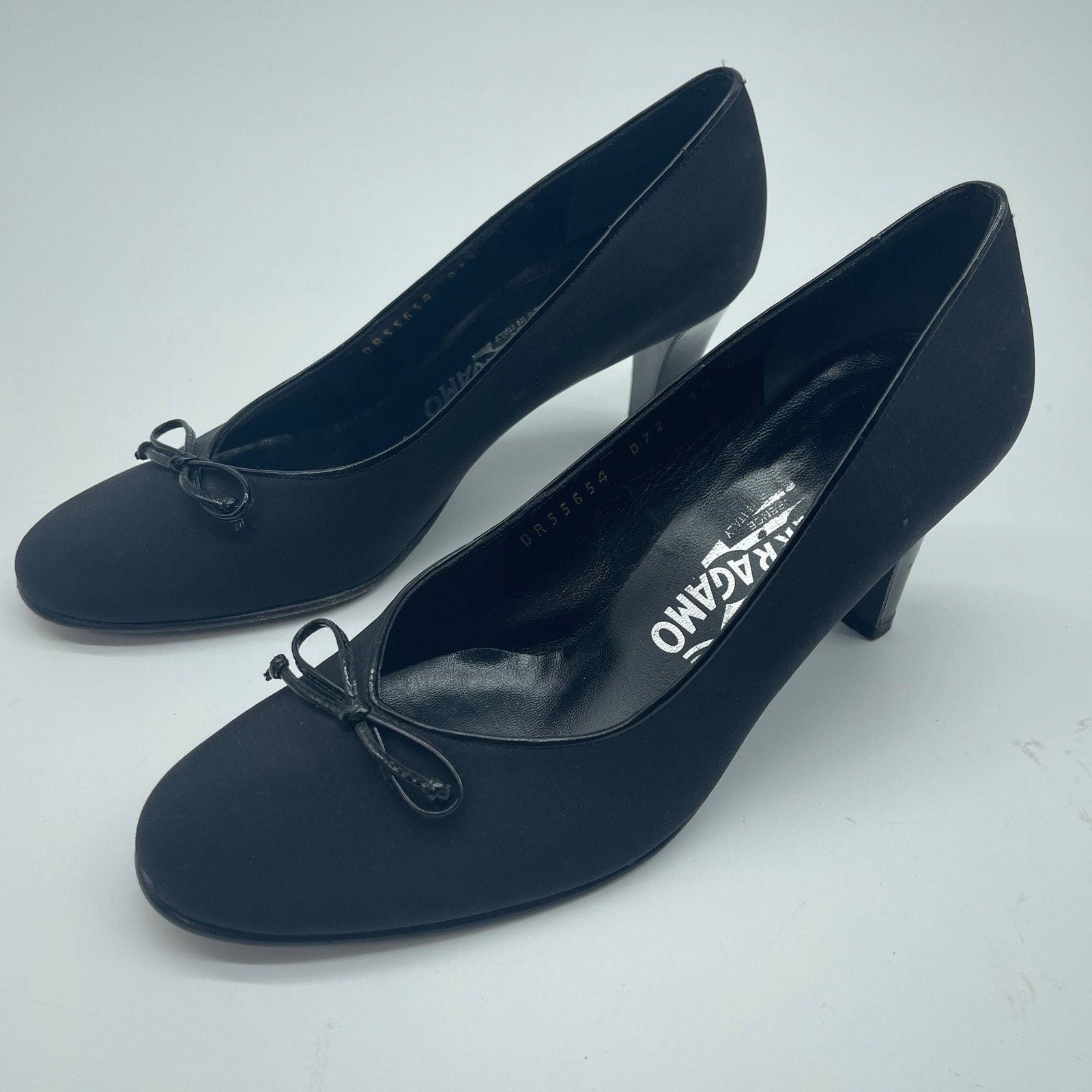 Salvatore Ferragamo Pumps Bow Detail Black Heels Classic Shoes 5.5 B