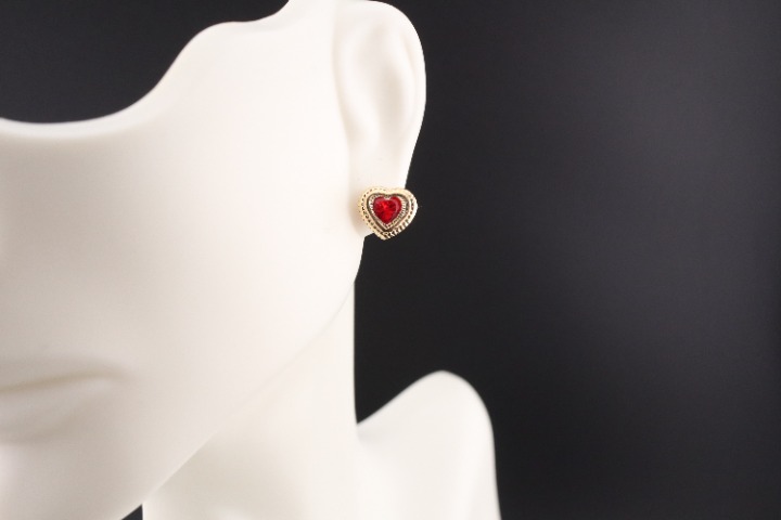 Women's 14k Gold Heart Red CZ Stud Earrings Secure Screw Backing Jewelry ***