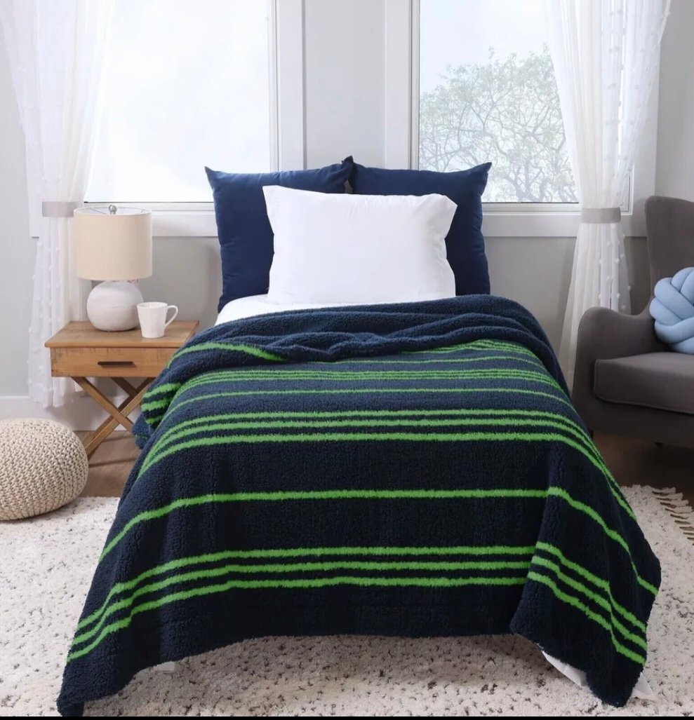 Life Comfort Ultimate Kids Sherpa Fleece Blanket Green Stripe