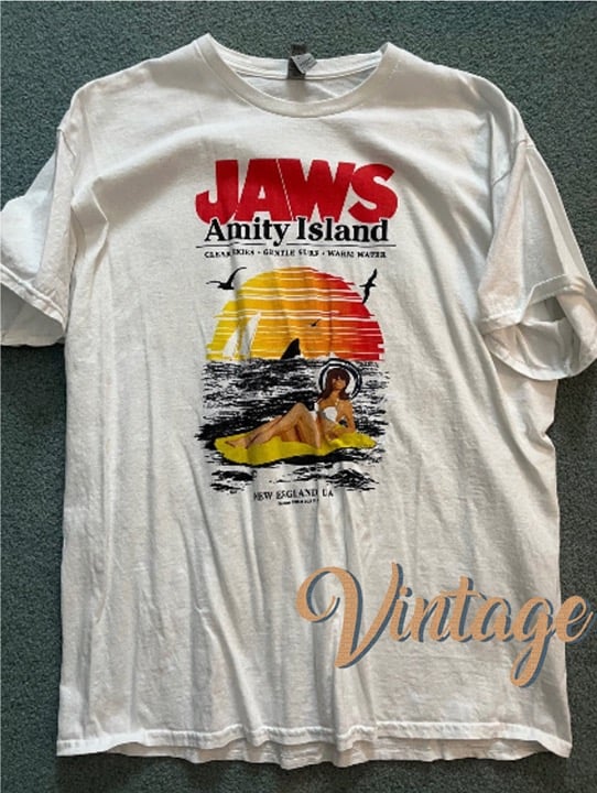 'JAWS' Amity Island T Shirt Size Large