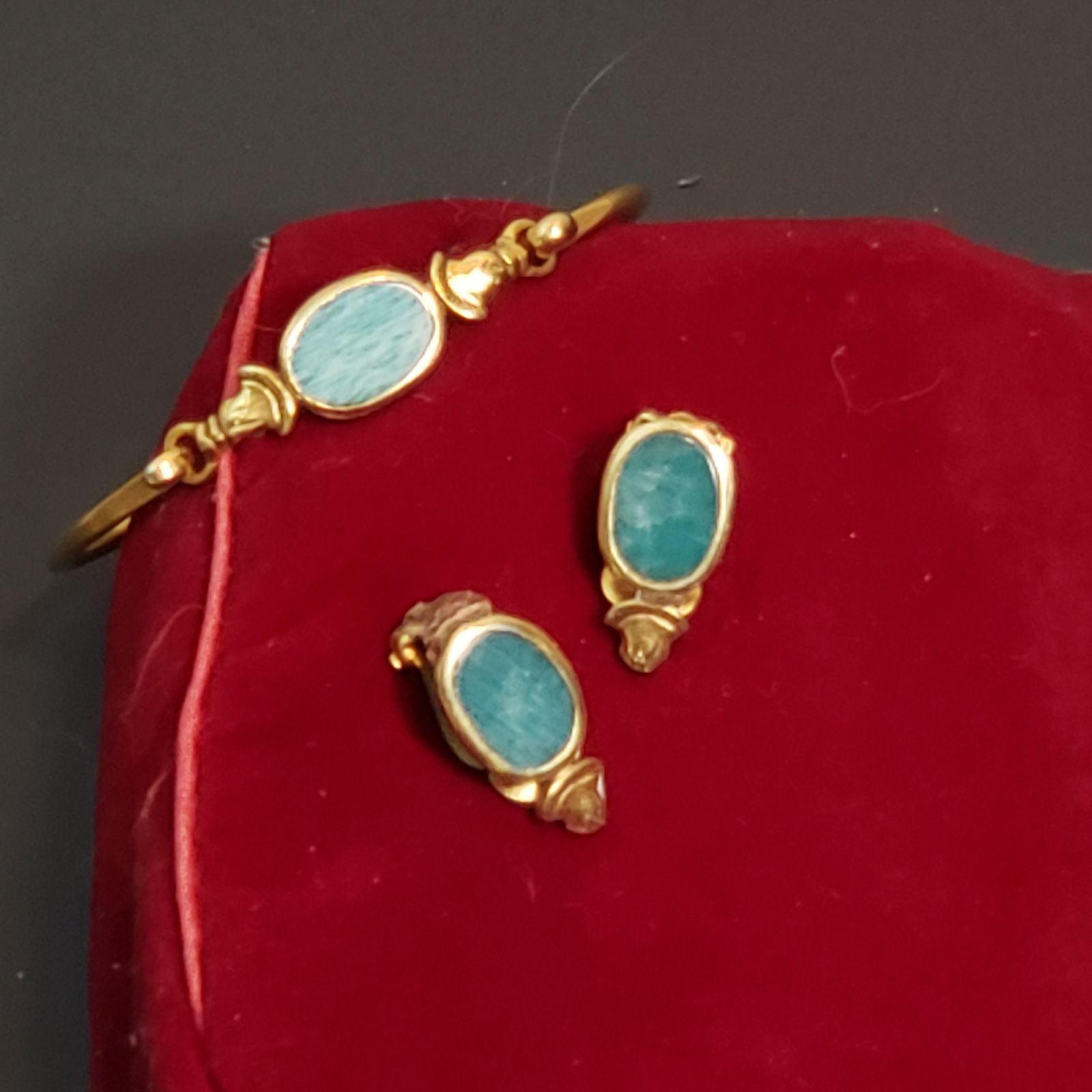 VINTAGE GOLD TURQUOISE BRACELET EARRING