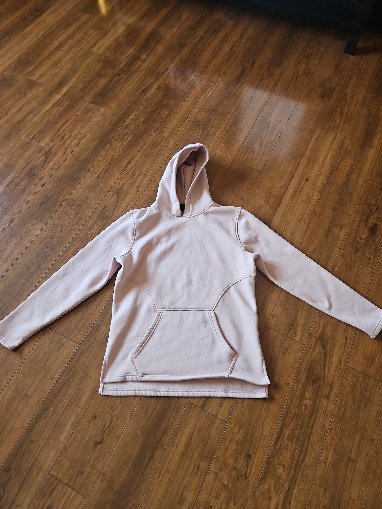Alphalete hoodie size M